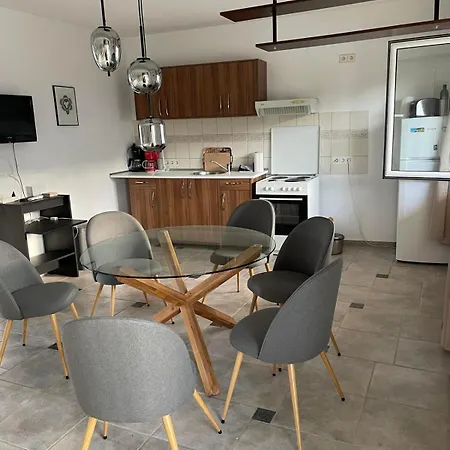 Apartment Xari *